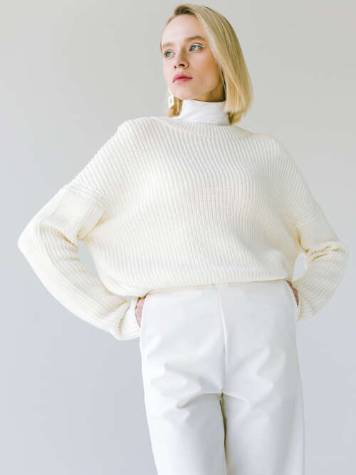 White Knitted Sweater  large
