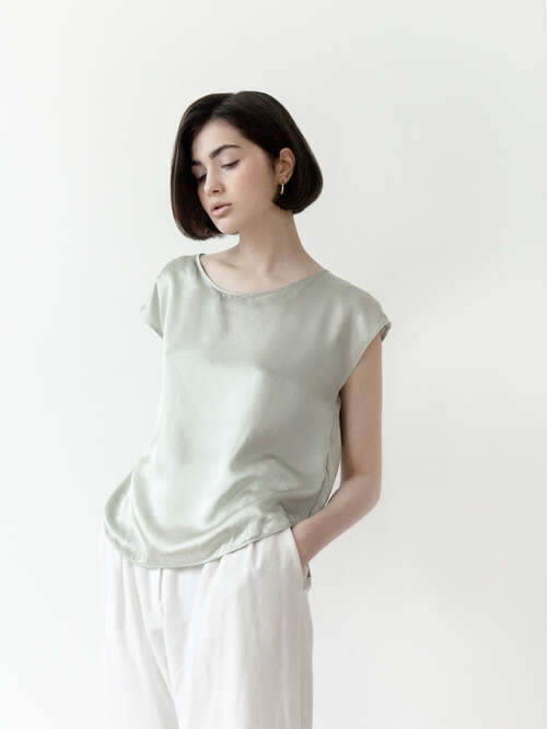 Short Sleeve Blouse  large